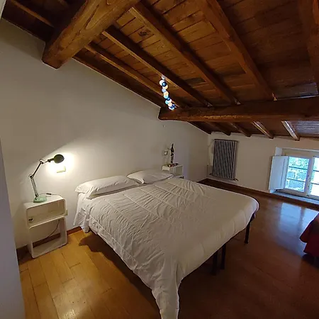 Moka And Flats 피사