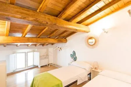 Moka And Flats 아파트 피사